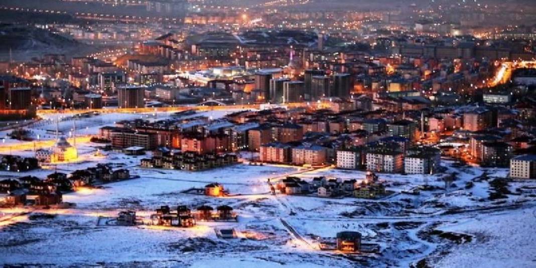 Türkiye’de kışın kalbi burada atıyor! Zirveye çıkınca sessizliğe bürünen büyülü şehir: Kışın en gösterişli kaçamak adresi 1